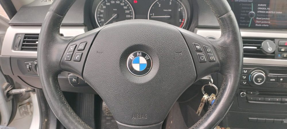 BMW 3 Series 2009 — imagine 5