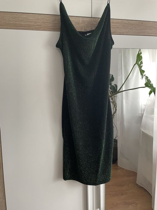 Rochie verde cu sclipici