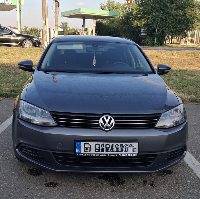 VOLKSWAGEN Jetta 2011 — imagine 1