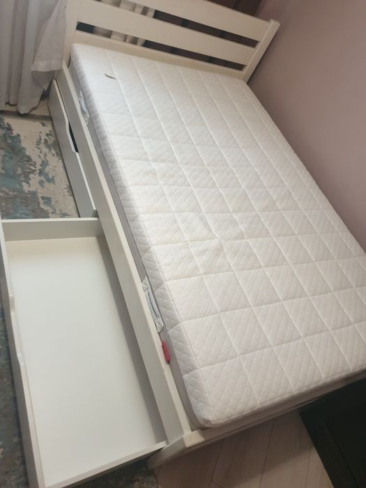 Продам кровать 200х120