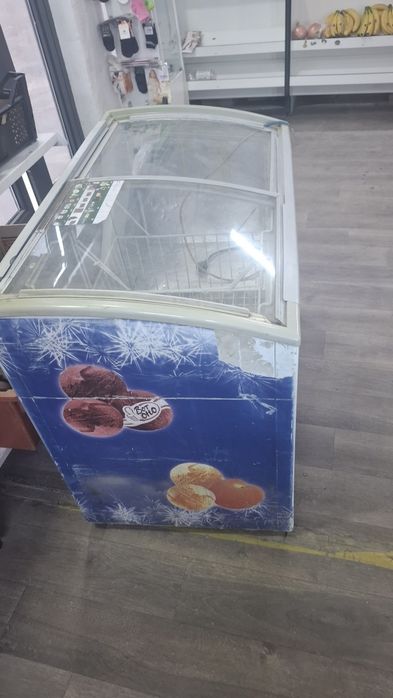 Морозилник витринный