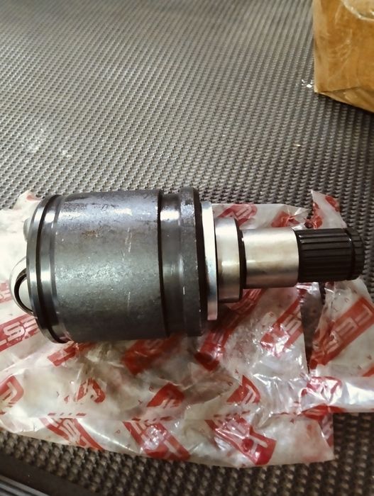 Ново вътрешно каре за Тойота Авенсис