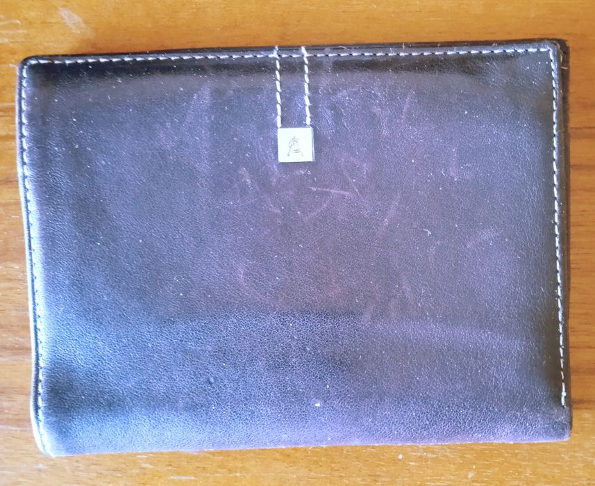 Портмоне кожаные