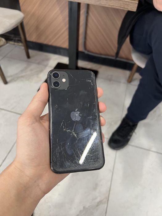 iPhone 11  64 срочно