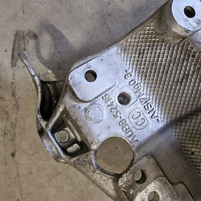 Преден мост ауди а5 а4 8T0.399.315H