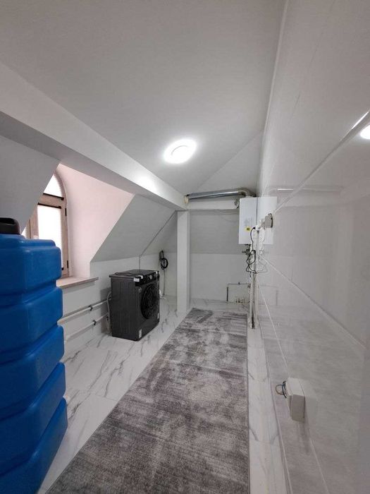 4х комнатная ЛЮКС квартира (мансарда) 118кв/м, Вокзал