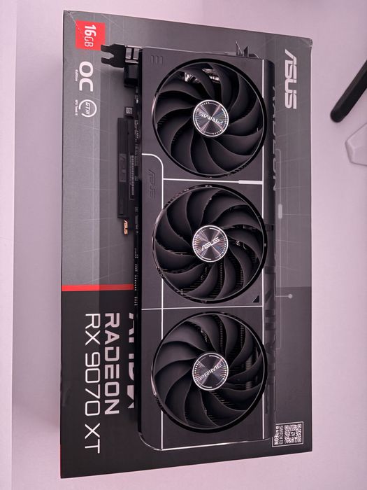 Nou Placă video Amd