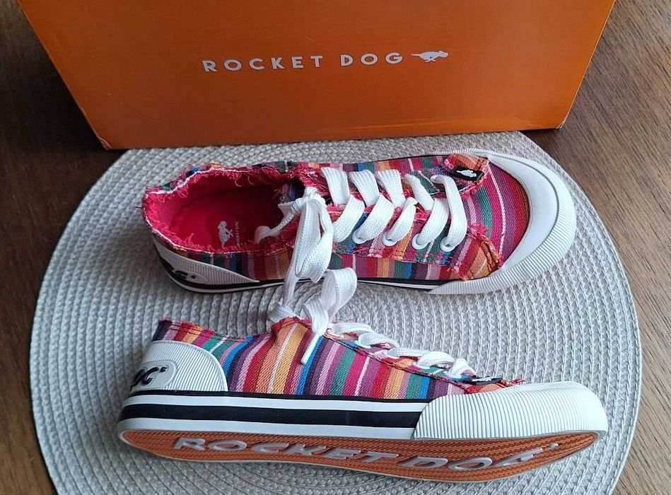 Чисто нови BFF кецове Rocket dog - н. 38