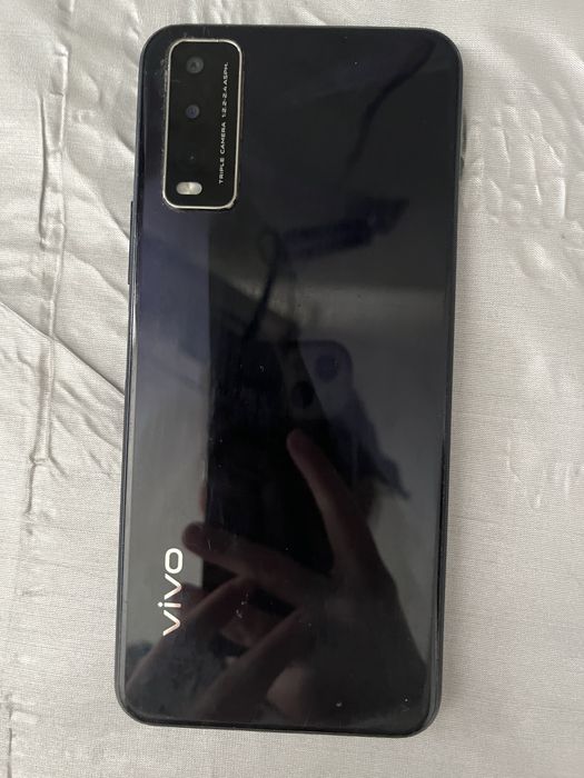 Продам телефон, Vivo y 20