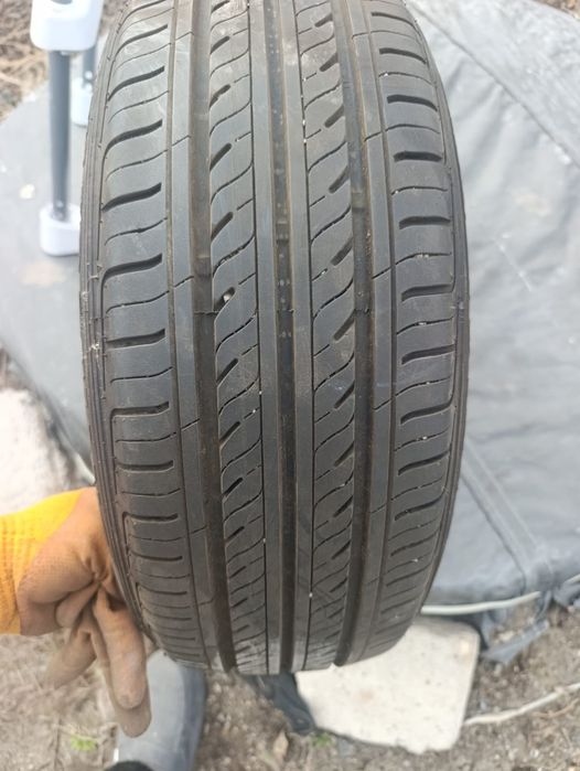 Продам б/у резину