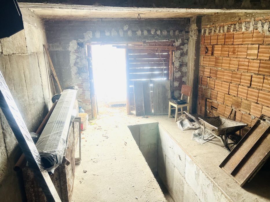 Продава се Четиристаен апартамент в с. Кисийците, Област Габрово - 200 кв.м за 310 €/кв.м - Снимка #15