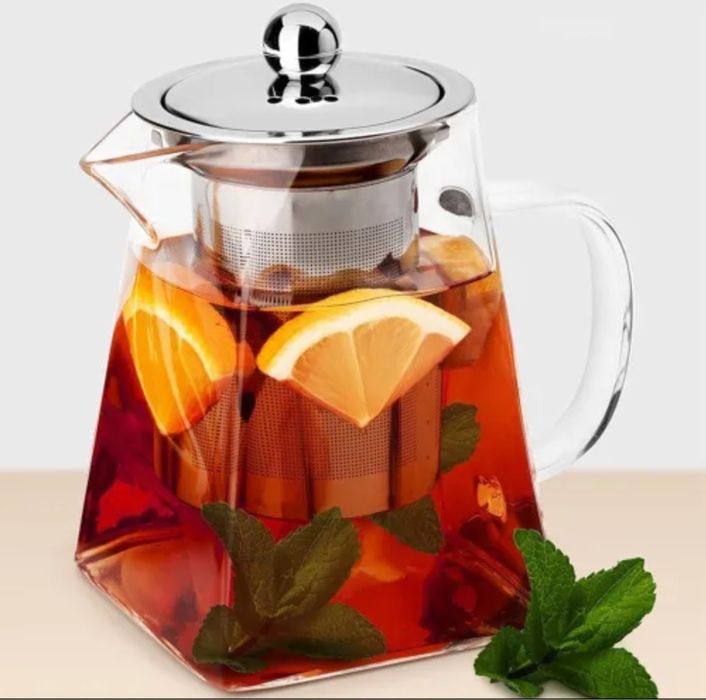 Стеклянный заварочный чайник с объемом 900 мл