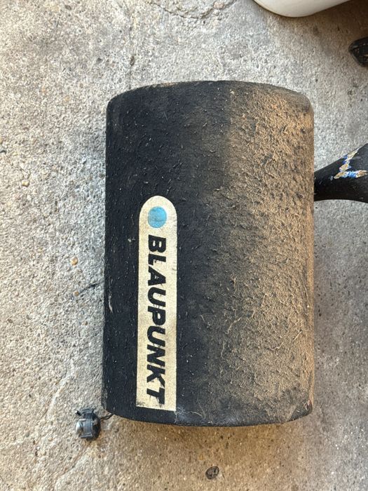 Vand subwoofer mai multe detalii in privat