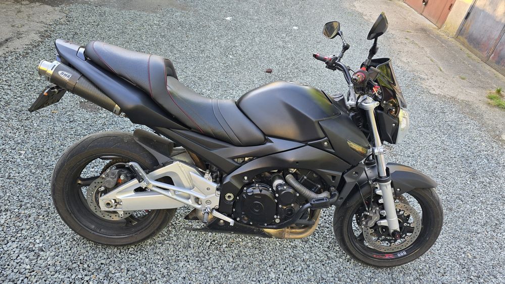 Vind aprilia shiver 750  si gsr 600 din 2009 la 3400E