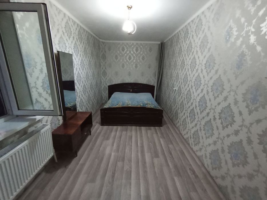 Продаётся квартира в городе Фергана, ориентир Ойбек