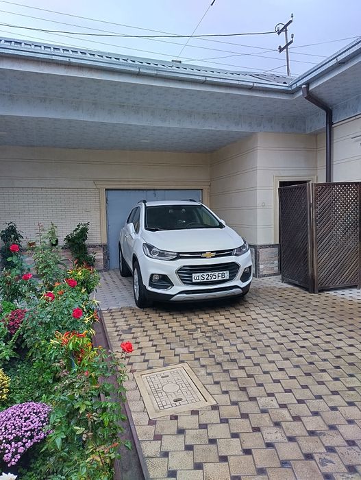 Трекер 1  премьер белый | Tracker premier oq rang