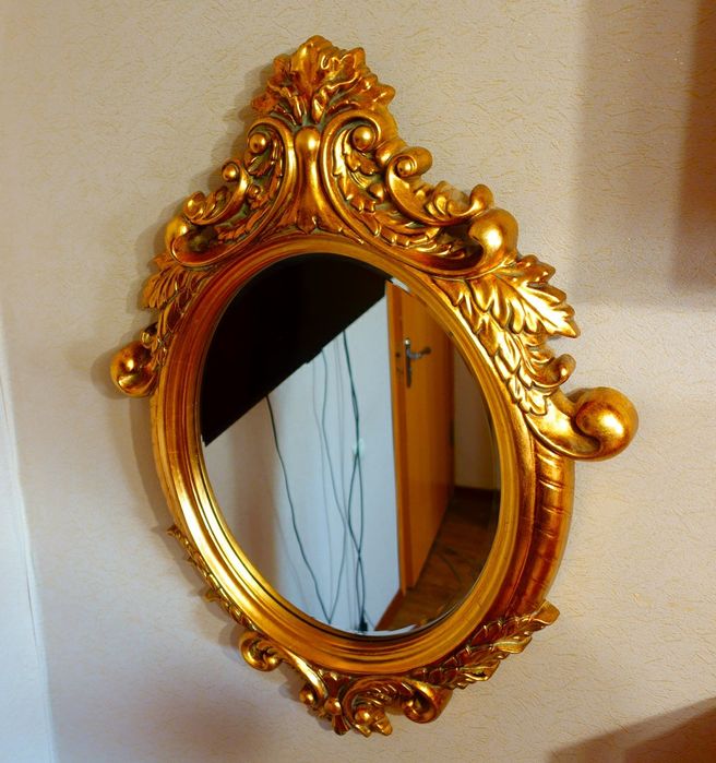 Зеркало в стиле барокко.