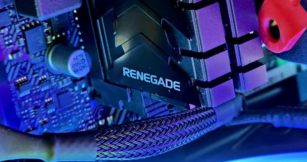 32GB RAM 4000MHz DDR4 FURY Renegade Black
