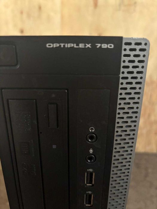 Dell Optiplex 790 | Intel i5 (4 nuclee) | 8GB RAM | 256GB | Stație Lucru Fiabilă