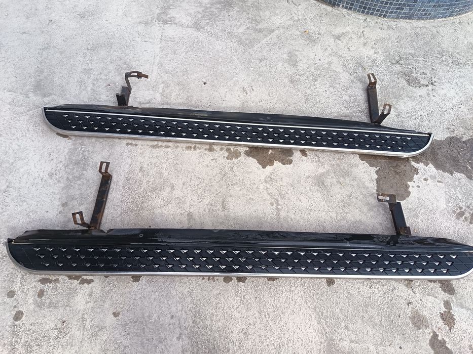 Avtomobil uchun padnoshka