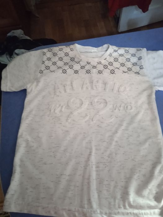 Продам футболки на мальчика
