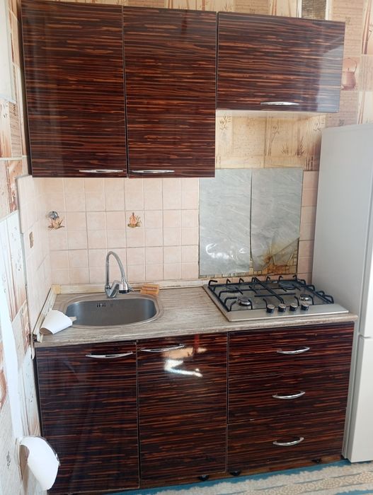 Срочно продам кухонный гарнитур