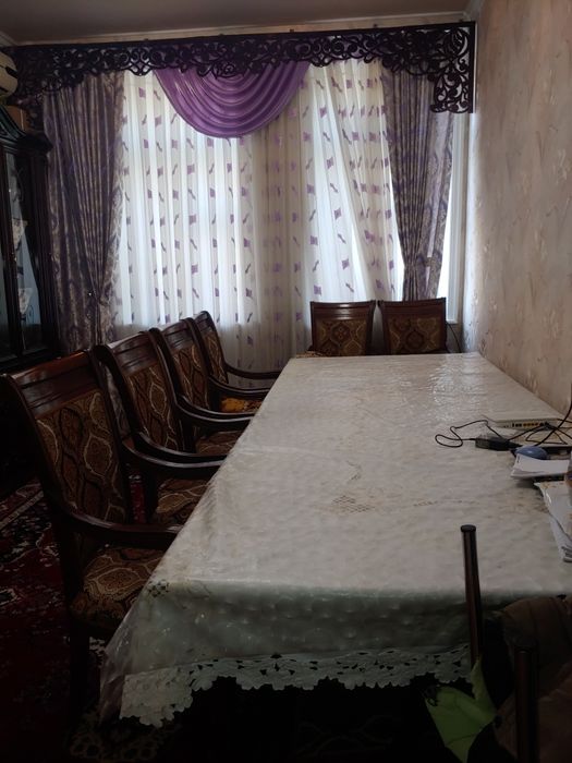 Мехмонхона учун стол-стул комплекти