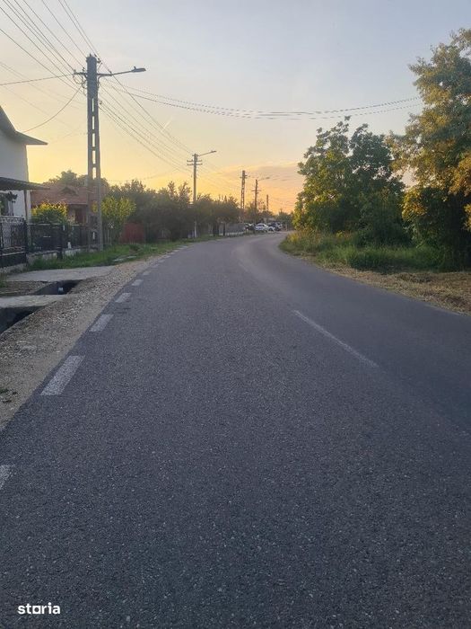 Teren Intravilan Hintesti