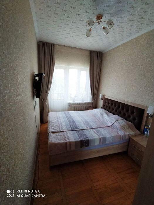 Продажа 4 комнатная квартира,в кирпичном доме ! чистая аккуратная.