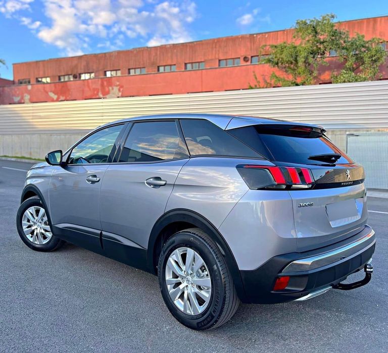 Peugeot 3008 2017 diesel, 11.638 € — imagine 3