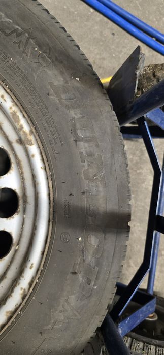 Jante de tabla R16  cu anvelope de iarna pentru VOLKSWAGEN