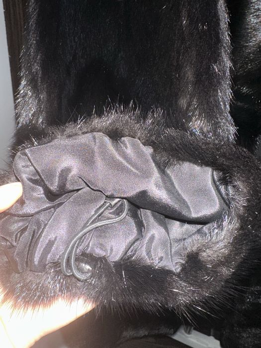 Продам норковую шубу