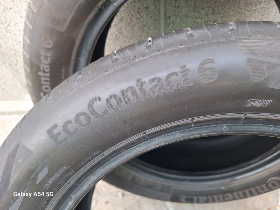 2бр 215/55/17 Continental