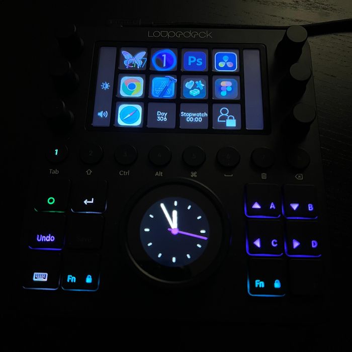 Controller Premium pentru editare & streaming - Loupedeck CT