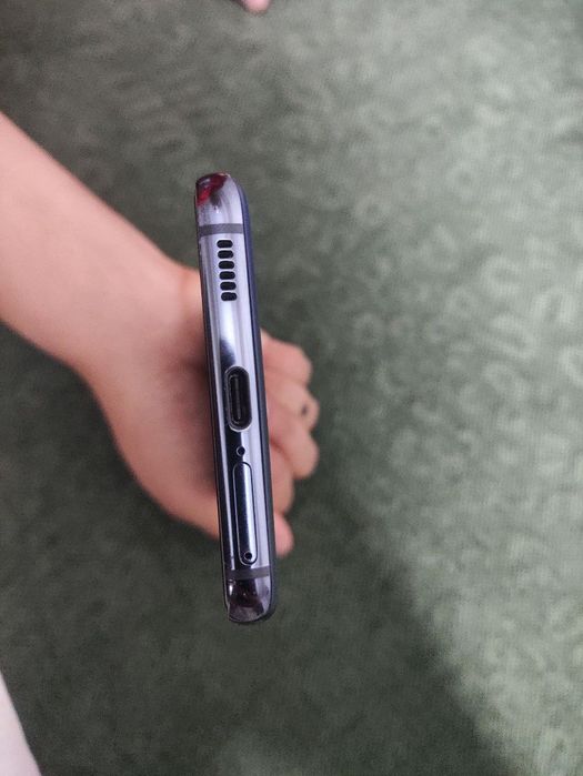 Samsung Galaxy S21 5G srochna sotiladi