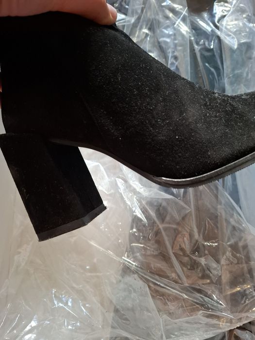 Черни велурени ботуши Aquamarine