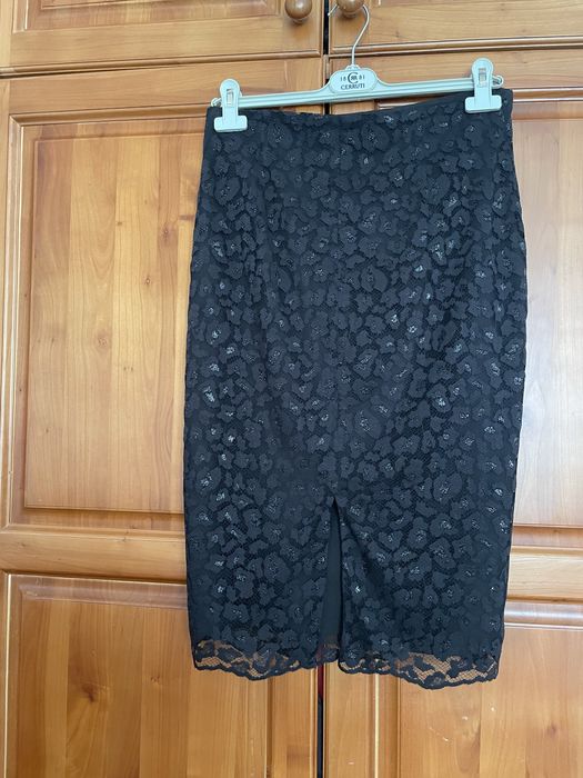 Дамска пола ZARA BASIC L