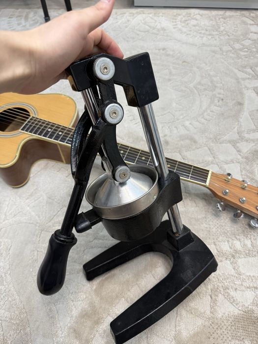 Продам соковыжималку ручная