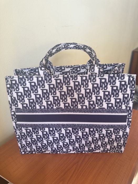 Дамска чанта.