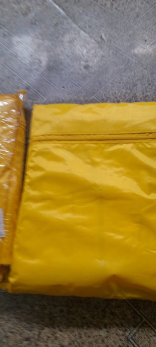 Нови дъждобрани.