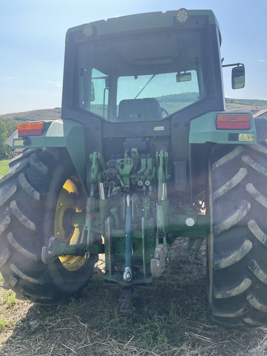John deere 6300 cu incarcator
