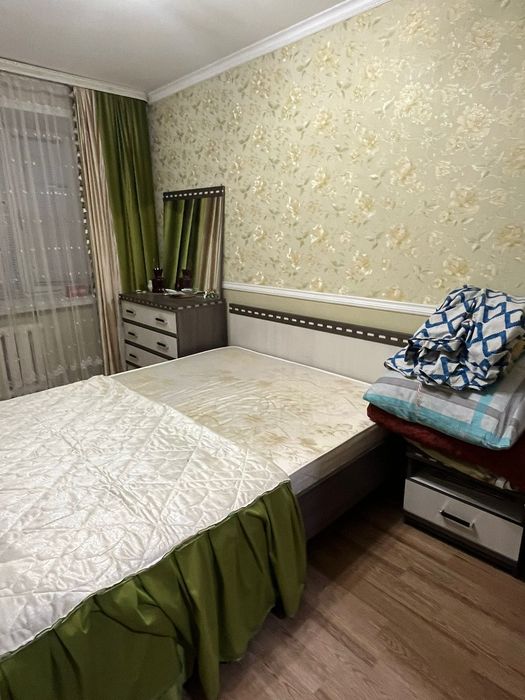 Продам спальный гарнитур