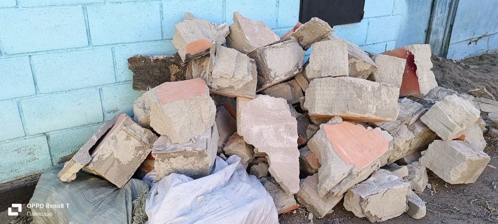 Отдам строительный мусор