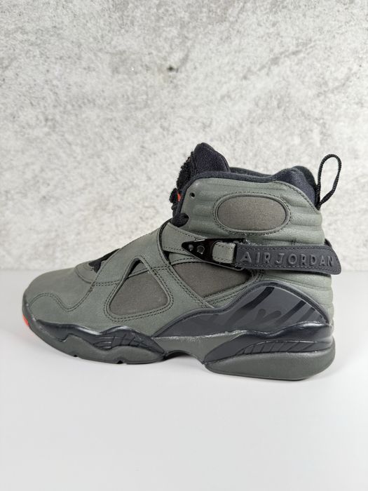 Jordan 8 Retro Take Flight Undefeated