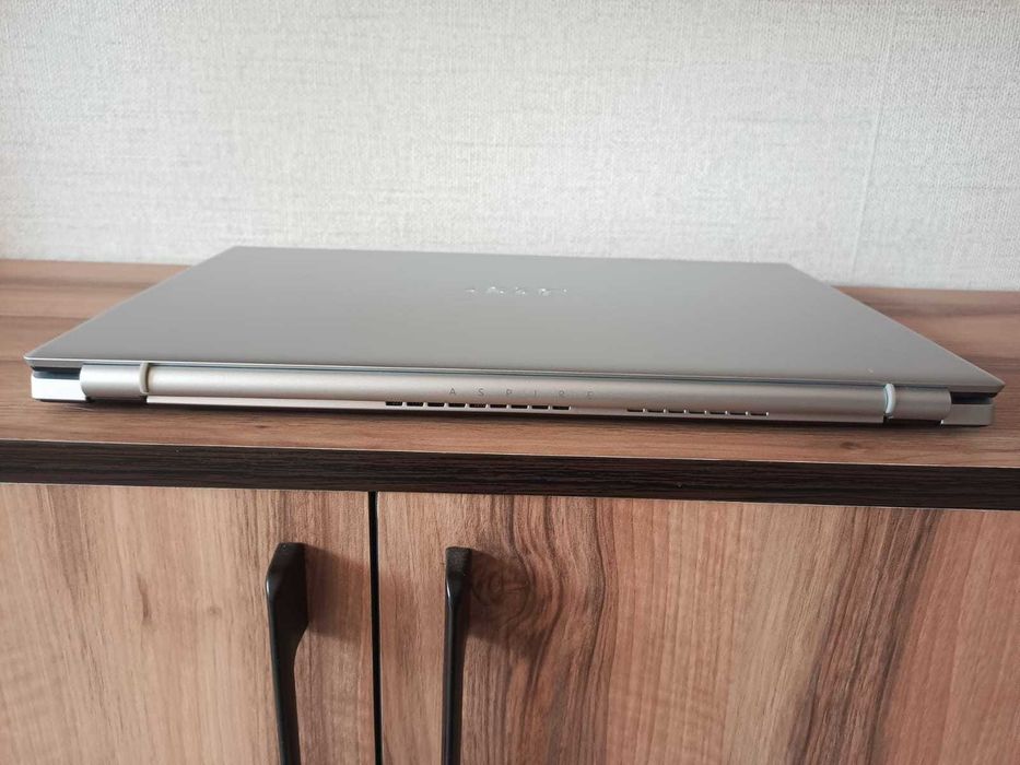 Продам ноутбук Acer Aspire 1