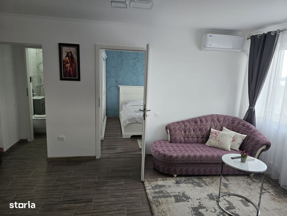 Apartament 2 camere, Piata Ovidiu 550 EUR