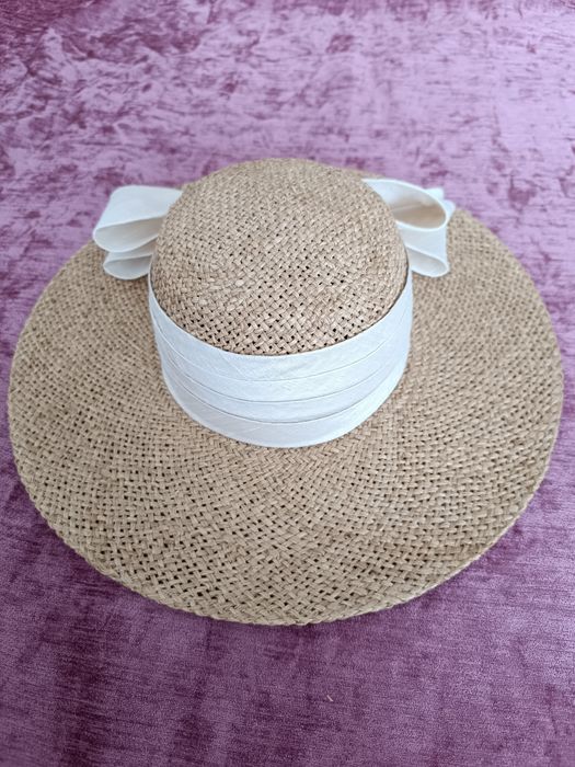 Луксозна английска дамска шапка марка Cangol