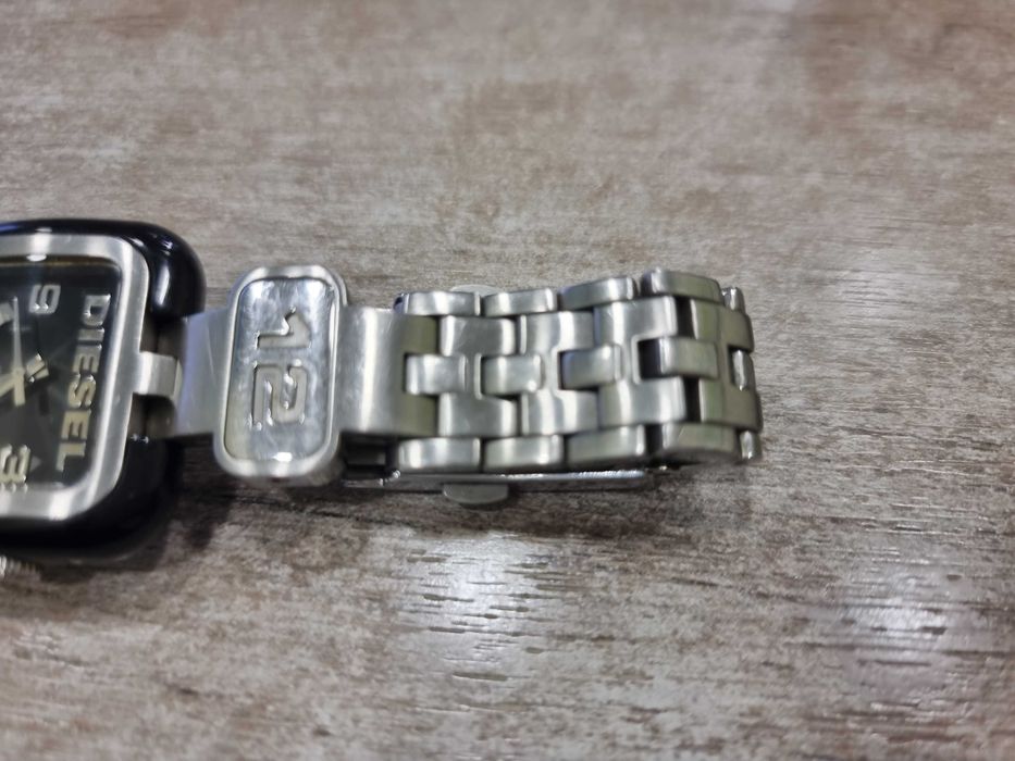 Дамски часовник Diesel 30 мм.