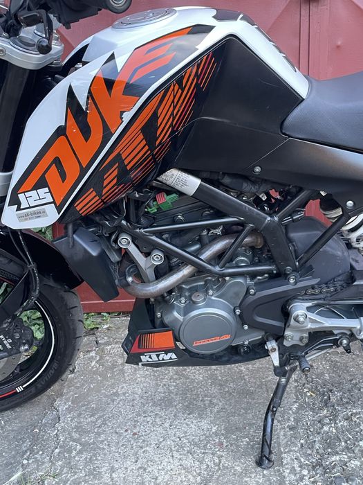 KTM Duke 125 ABS 2015 A1