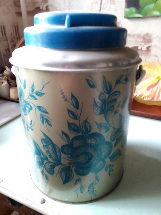 Термоса пищевые и питьевые..и др.